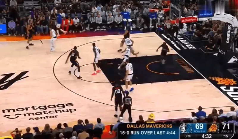 开云APP-突然断电！太阳近四分钟不得分，独行侠轰出16-0追到差2分